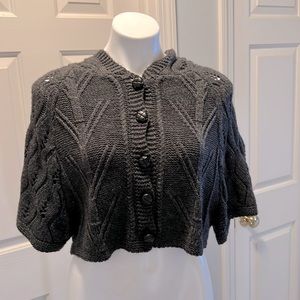 Cropped grey sweater